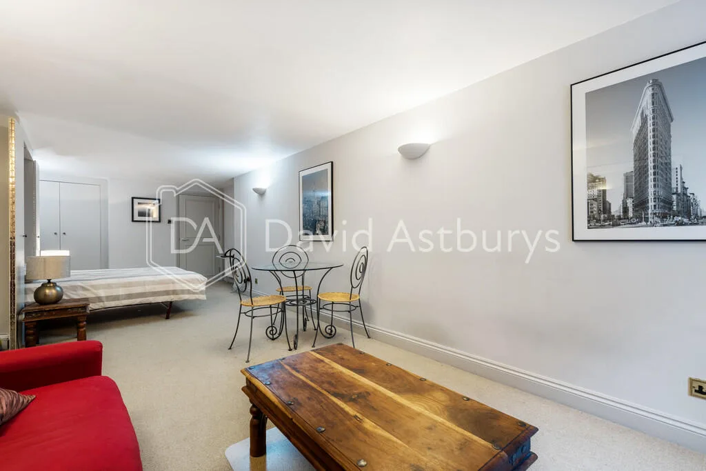 Studio flat for rent