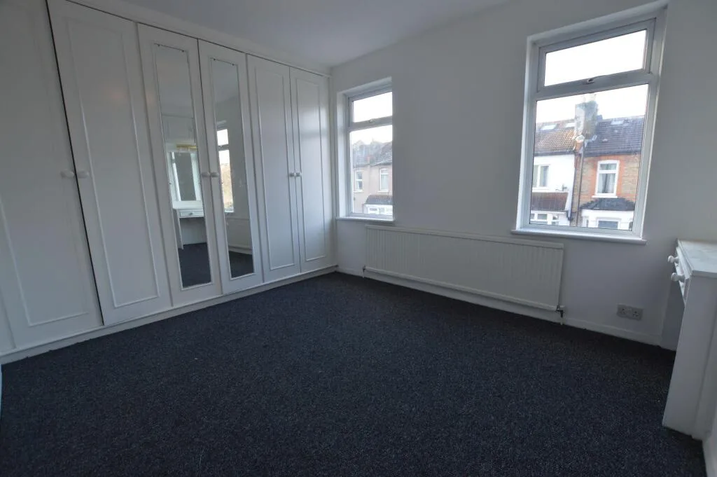 2 bedroom terraced house for rent