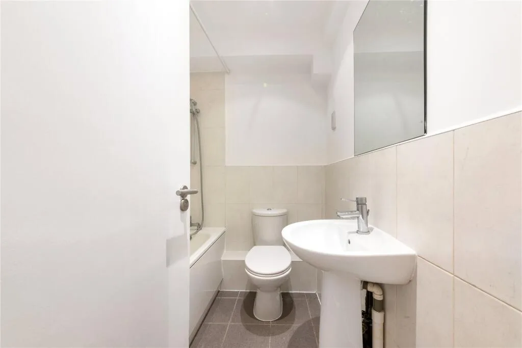 1 bedroom duplex for rent