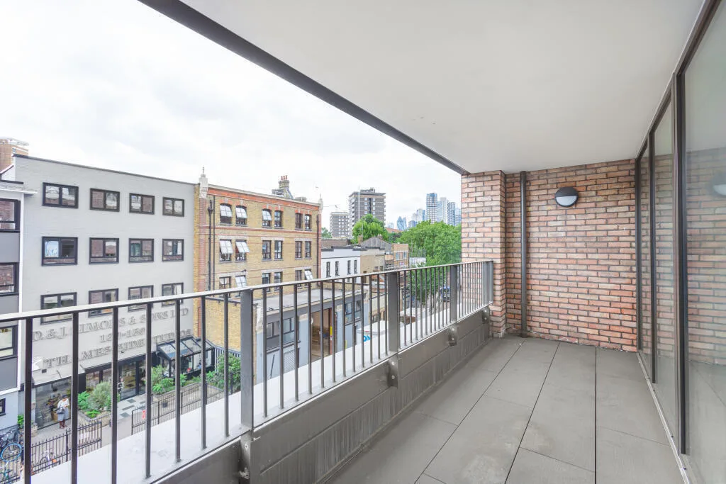 3 bedroom flat for rent
