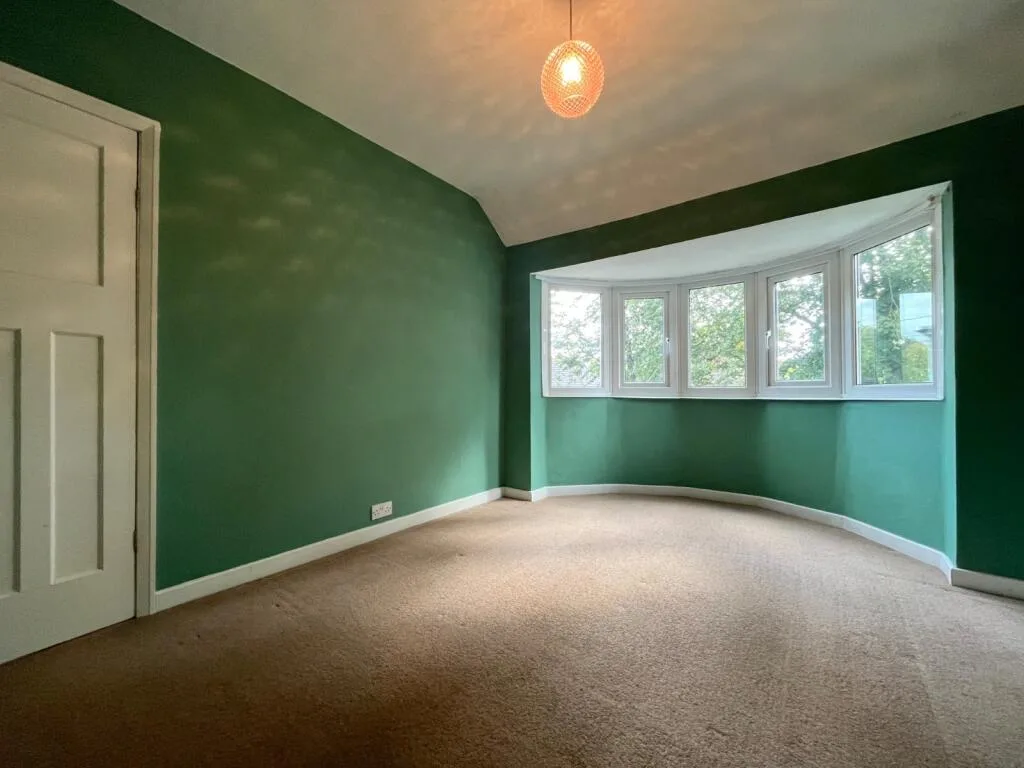 3 bedroom semi-detached house for rent