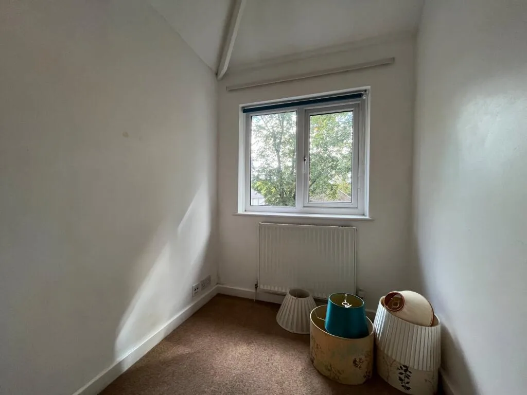 3 bedroom semi-detached house for rent