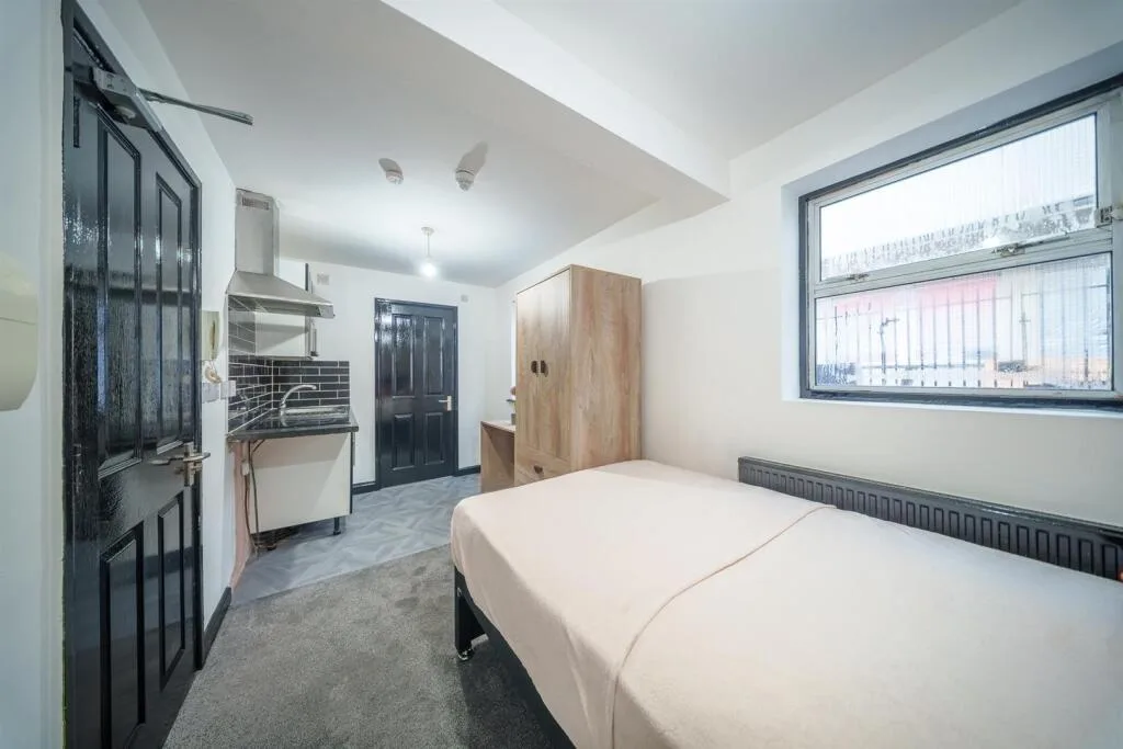 Studio flat for rent
