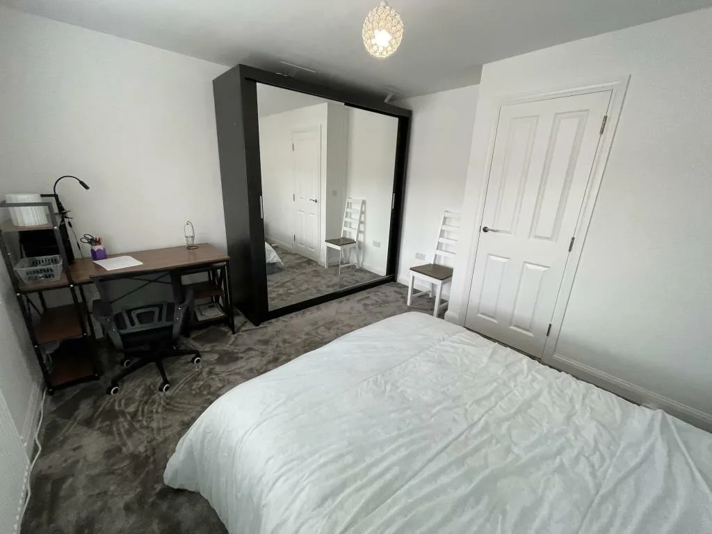 4 bedroom town house for rent