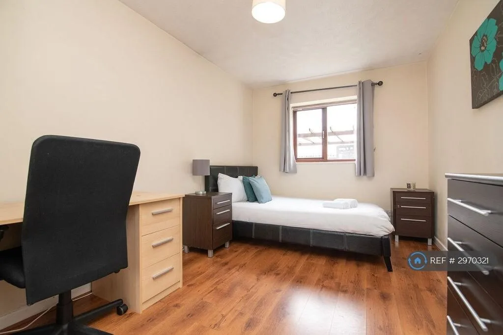 3 bedroom flat for rent
