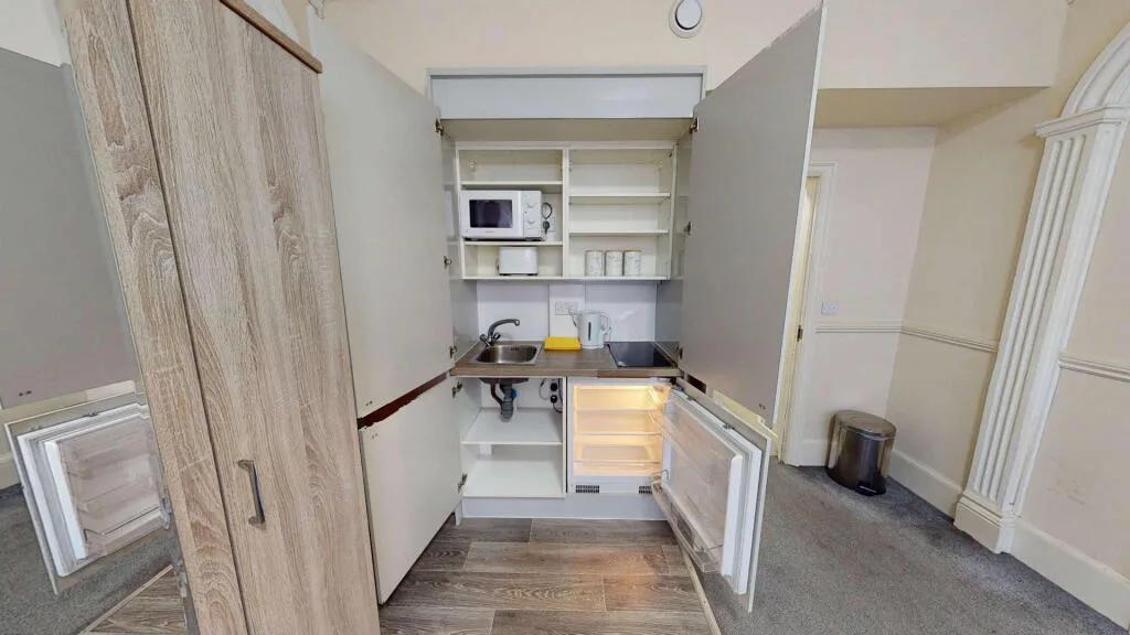 Studio flat for rent