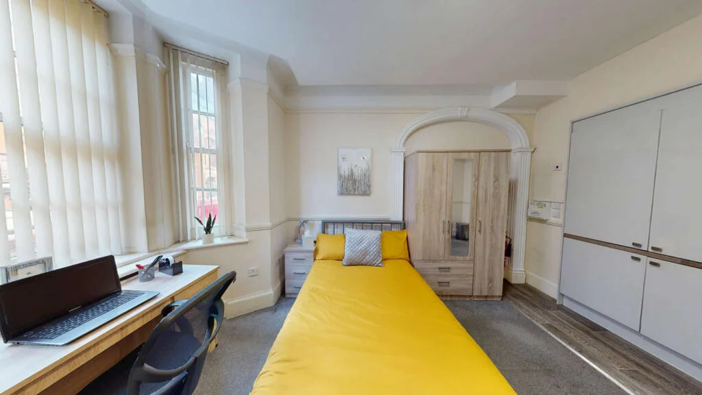Studio flat for rent
