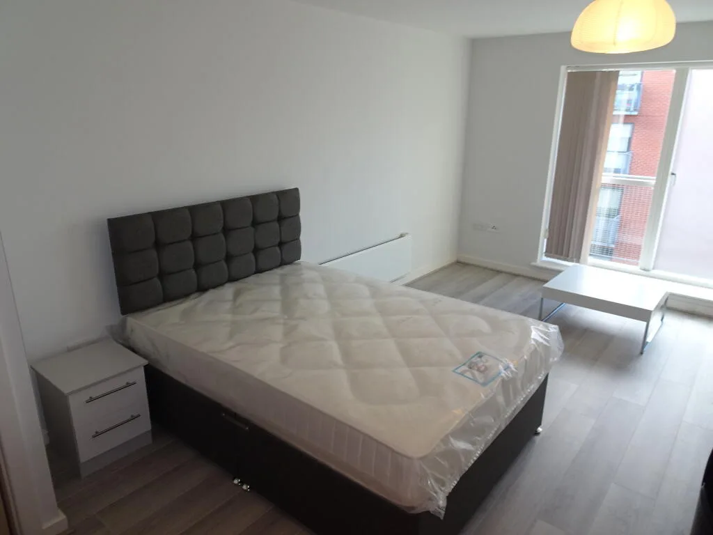 Studio flat for rent
