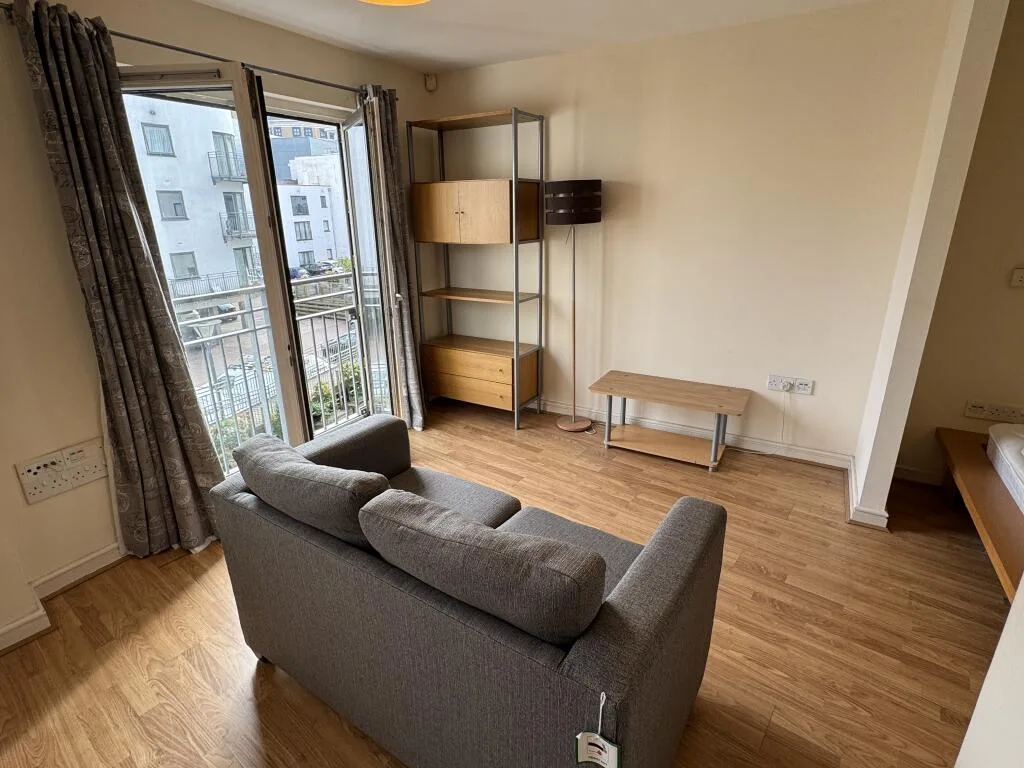 Studio flat for rent