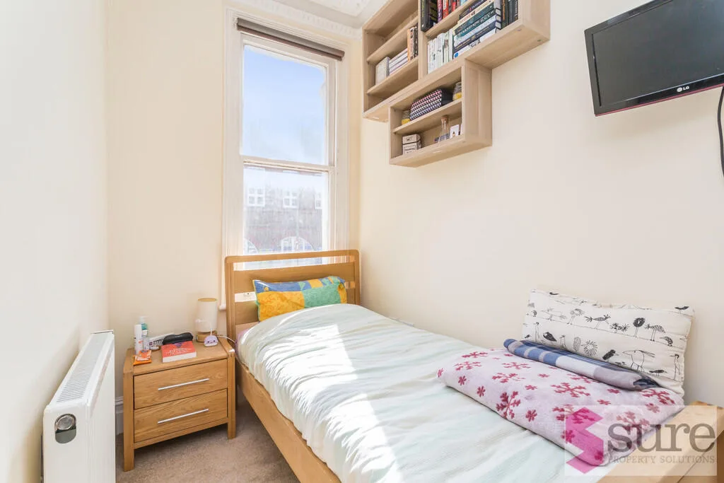 1 bedroom maisonette for rent