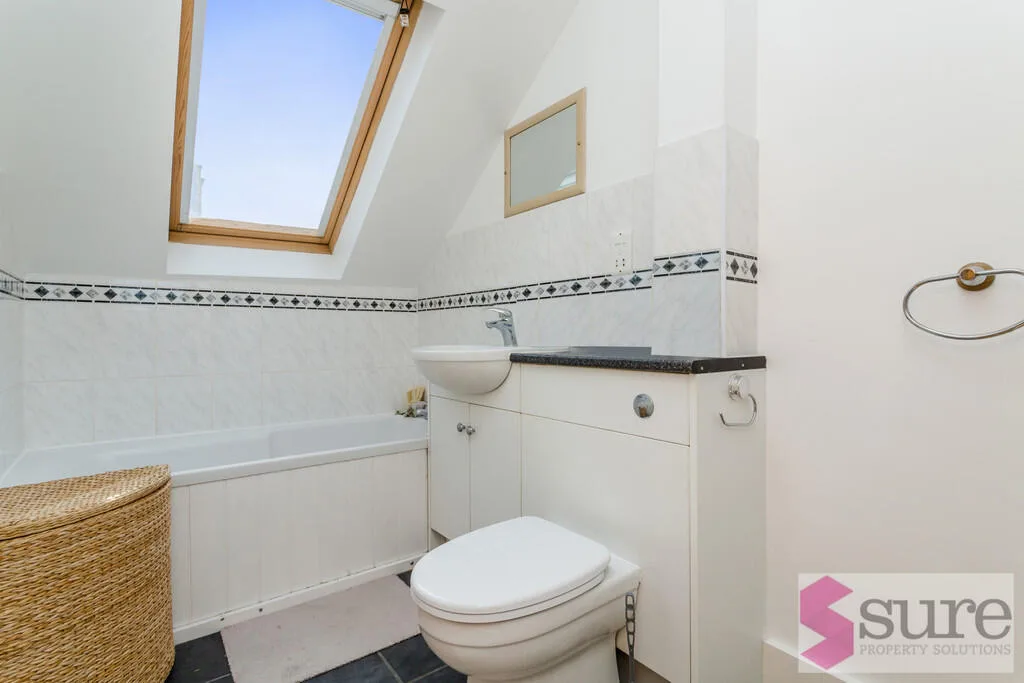 1 bedroom maisonette for rent