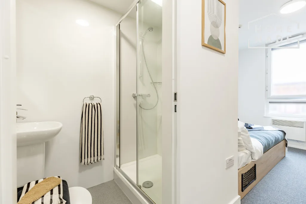Studio flat for rent