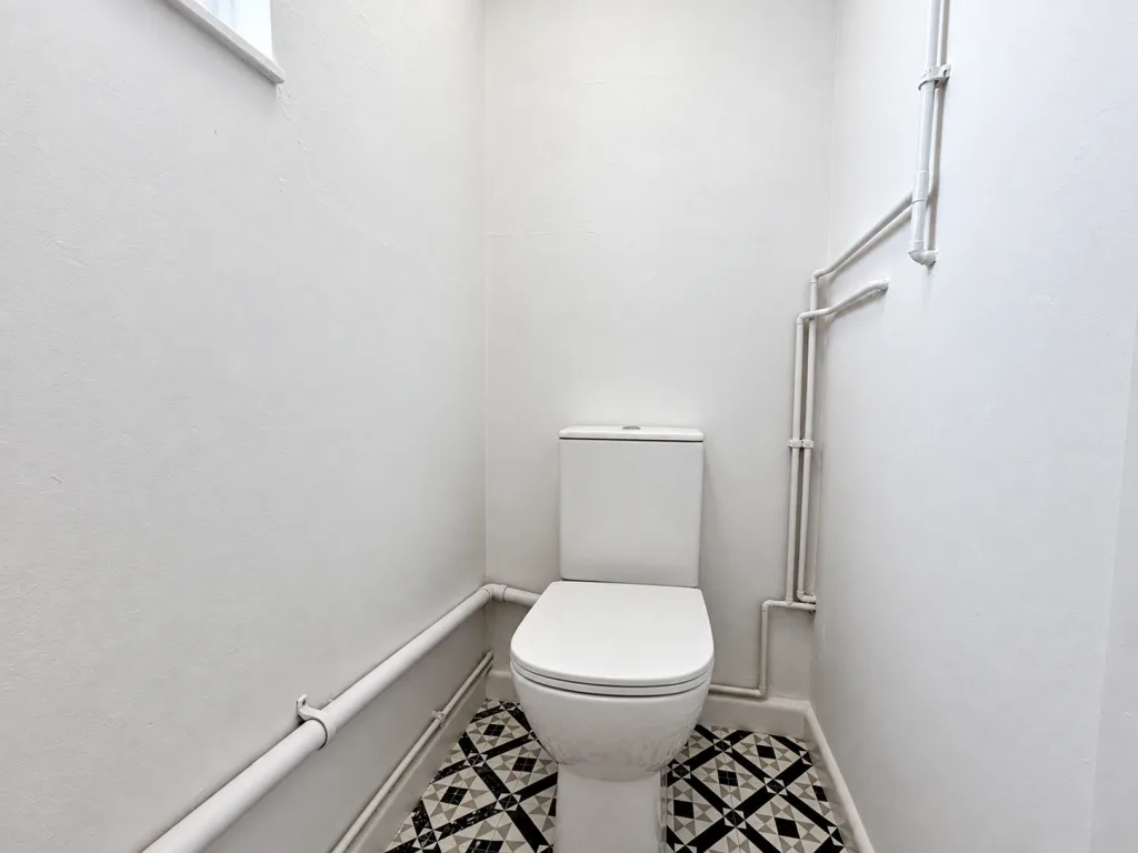2 bedroom house for rent