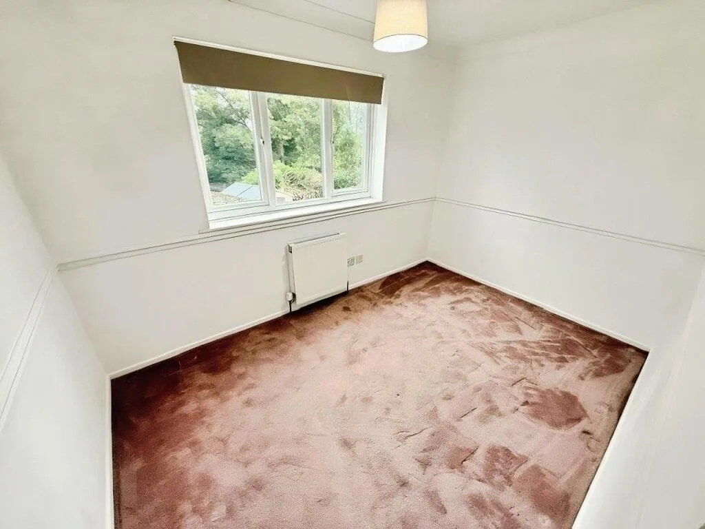 2 bedroom end of terrace house for rent