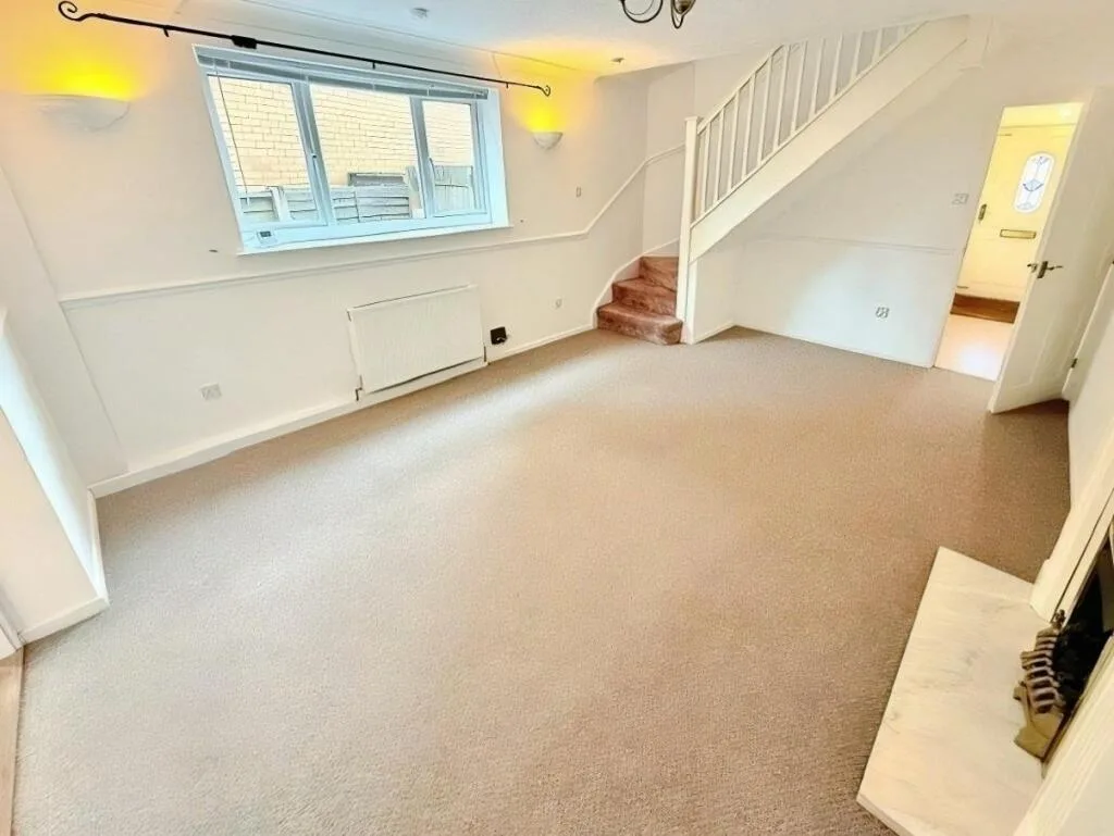 2 bedroom end of terrace house for rent