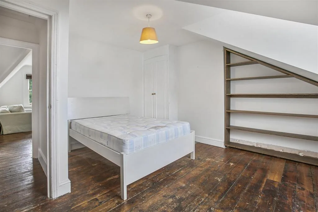 2 bedroom house for rent
