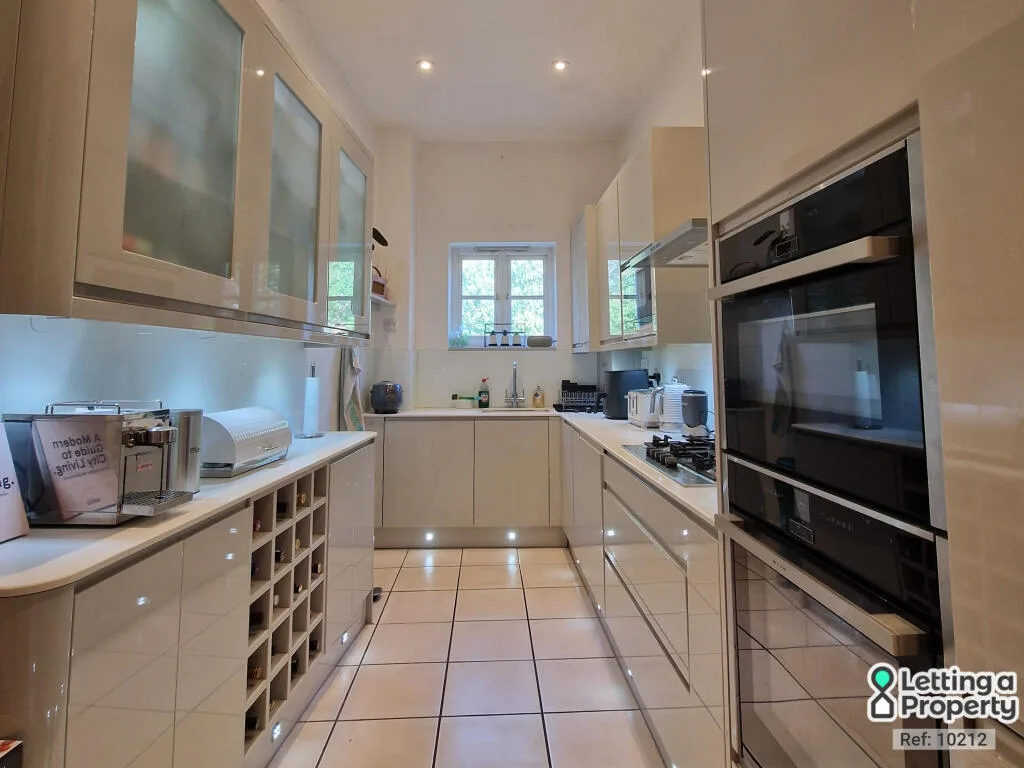 2 bedroom ground floor flat for rent