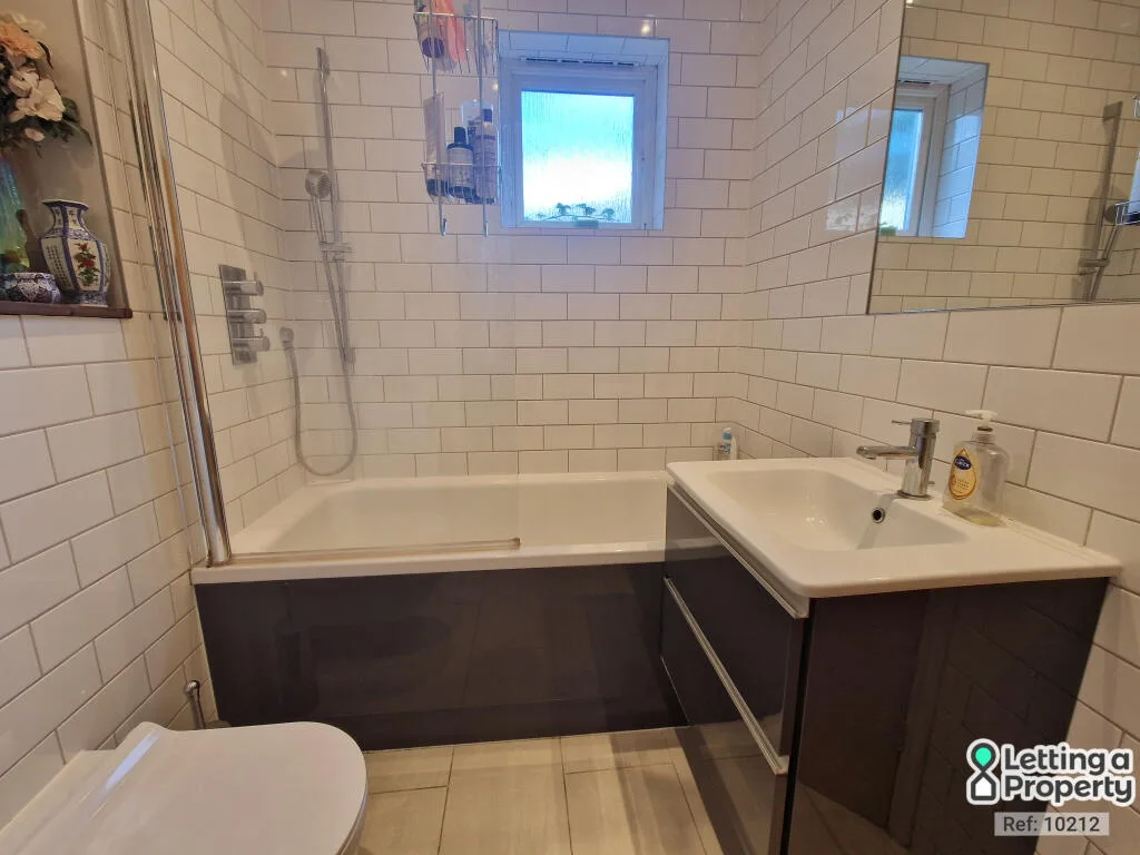 2 bedroom ground floor flat for rent