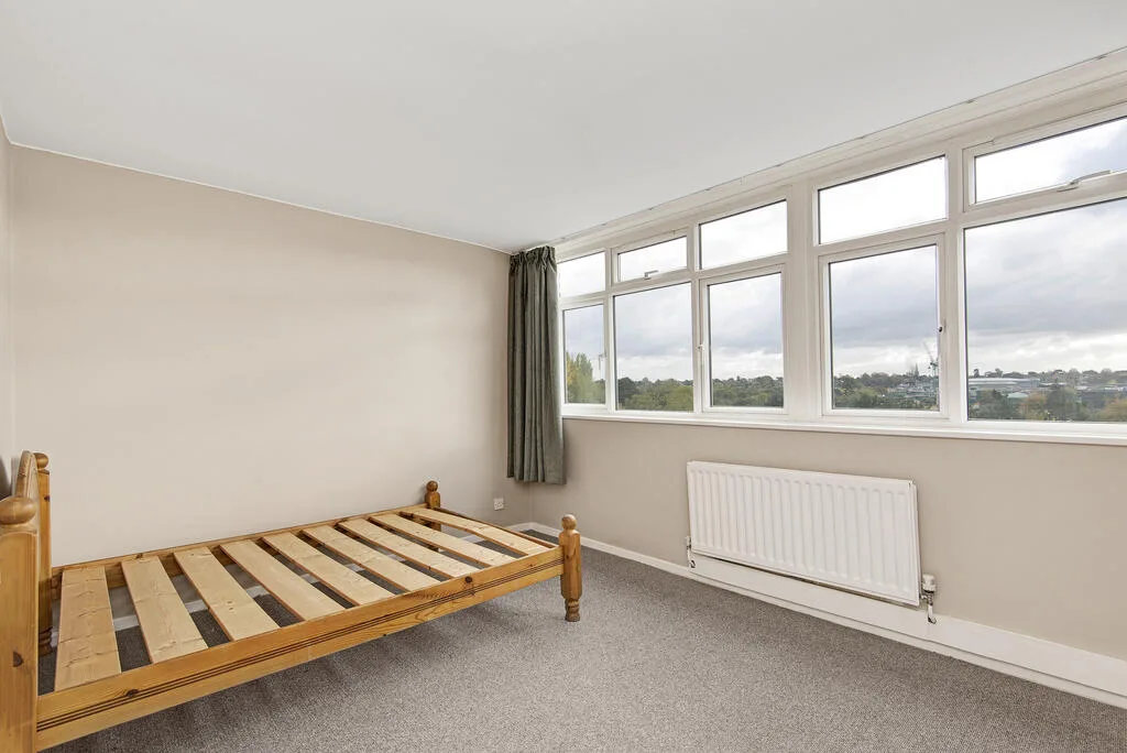 2 bedroom maisonette for rent