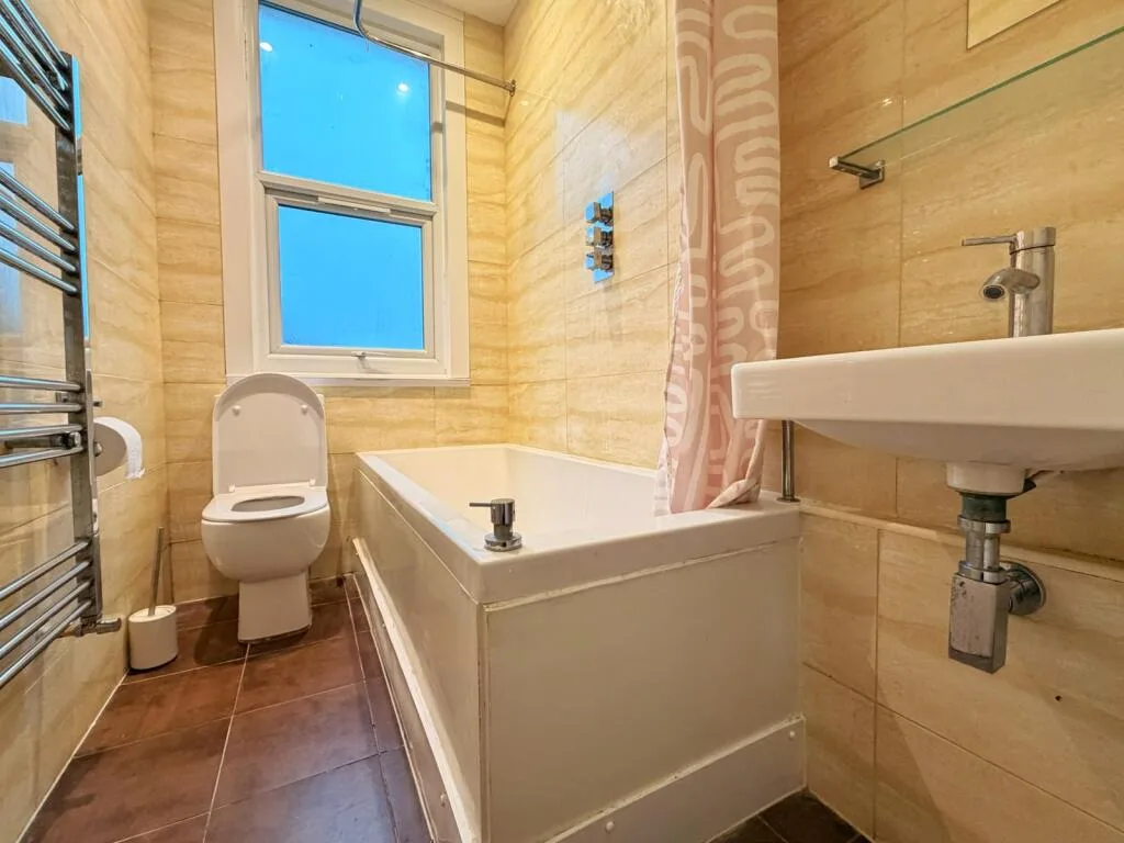 2 bedroom flat for rent