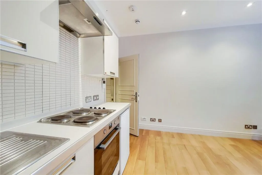 Studio flat for rent