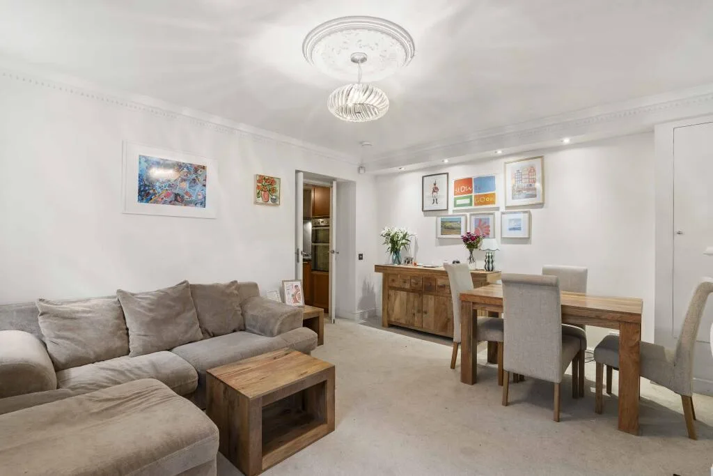 2 bedroom flat for rent