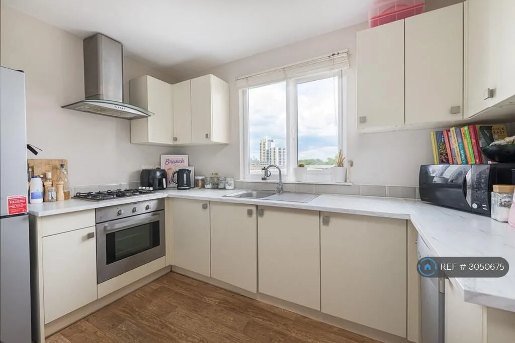 3 bedroom flat for rent