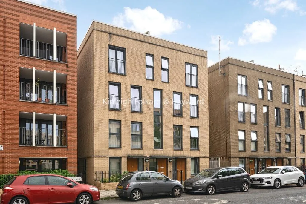 3 bedroom flat for rent
