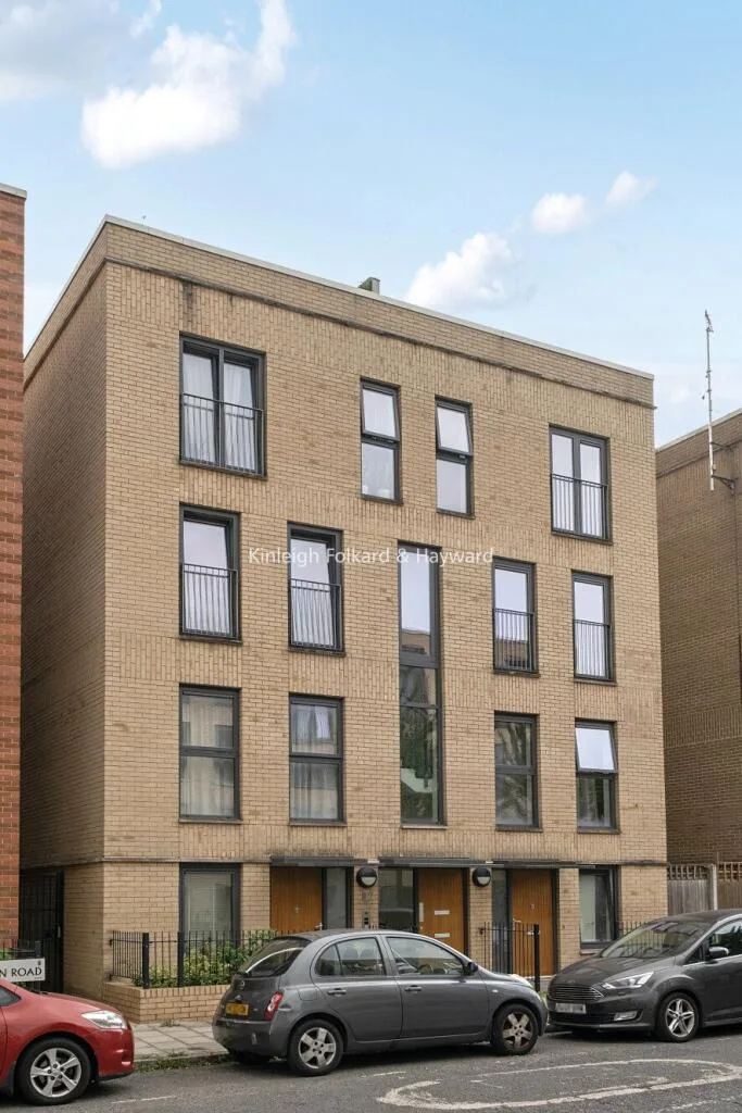 3 bedroom flat for rent