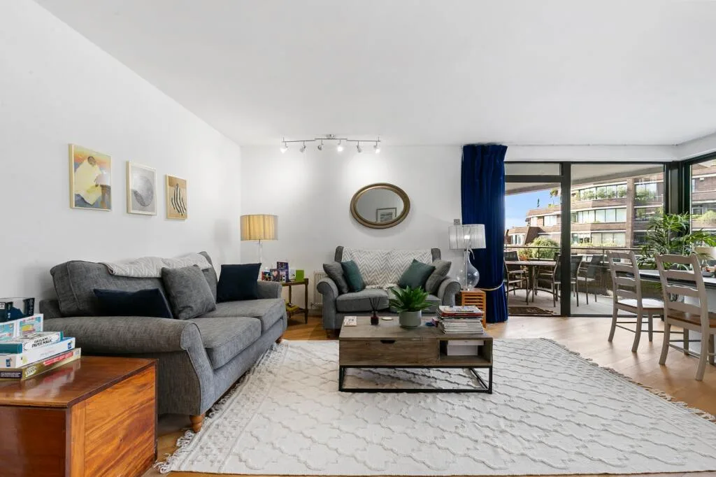 3 bedroom flat for rent