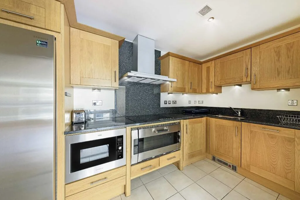 3 bedroom flat for rent