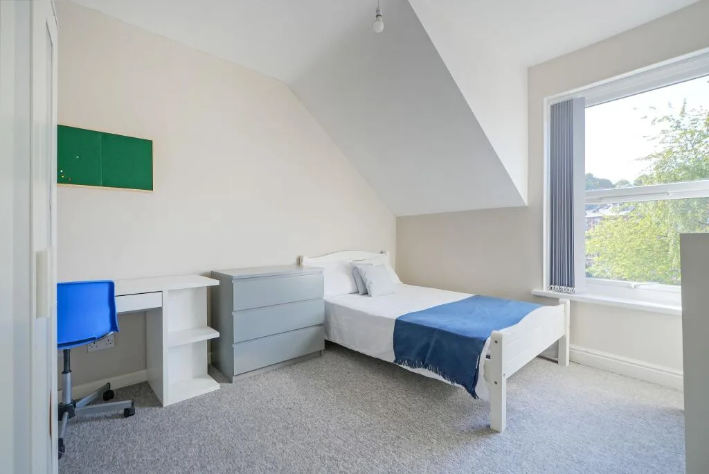 4 bedroom flat for rent