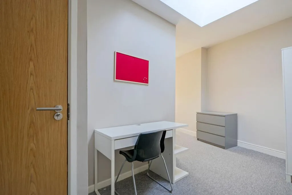 4 bedroom flat for rent
