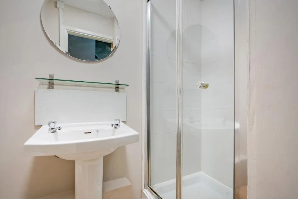 4 bedroom flat for rent