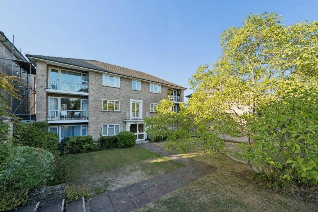 2 bedroom flat for rent