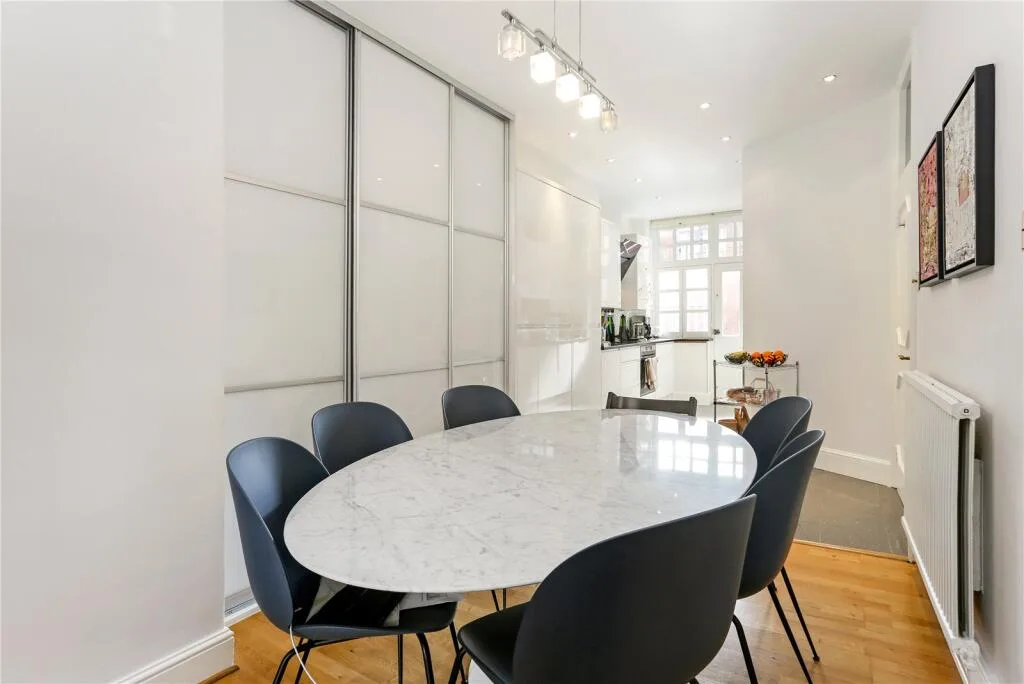 3 bedroom flat for rent