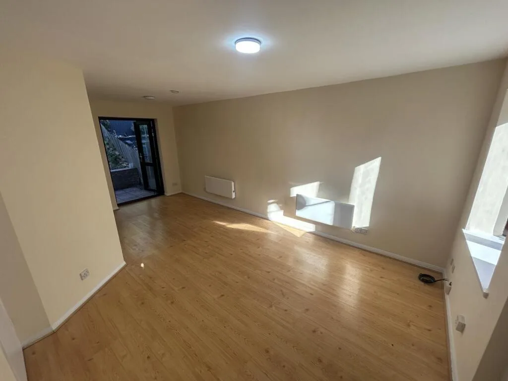 2 bedroom terraced house for rent