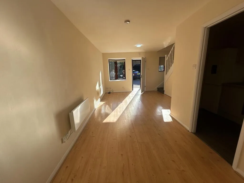 2 bedroom terraced house for rent