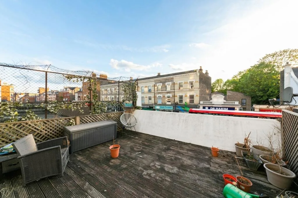 2 bedroom flat for rent