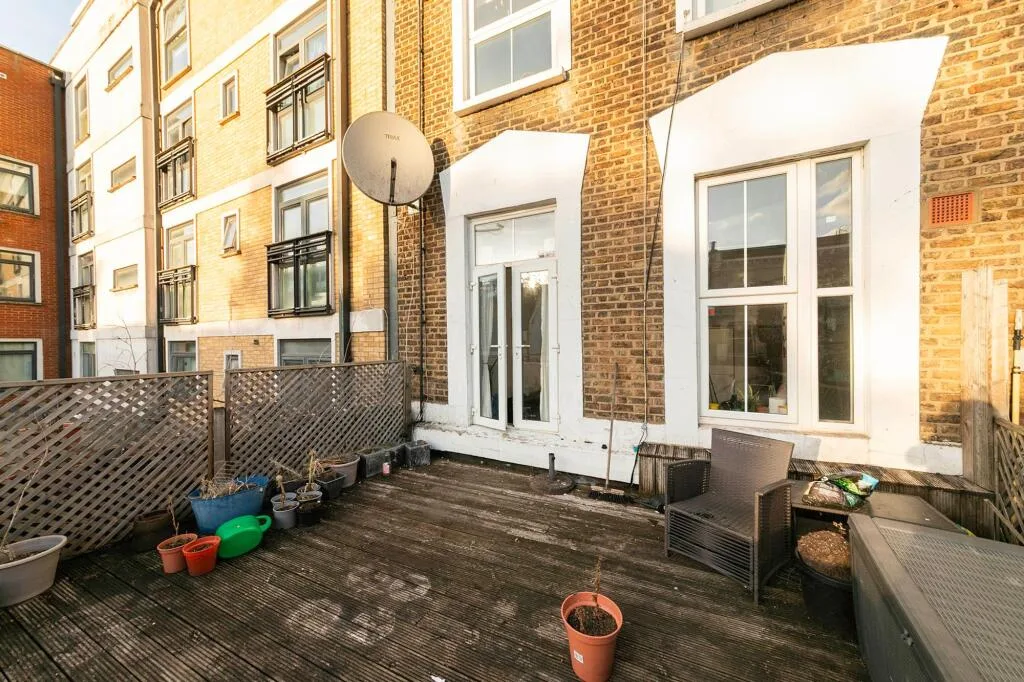 2 bedroom flat for rent