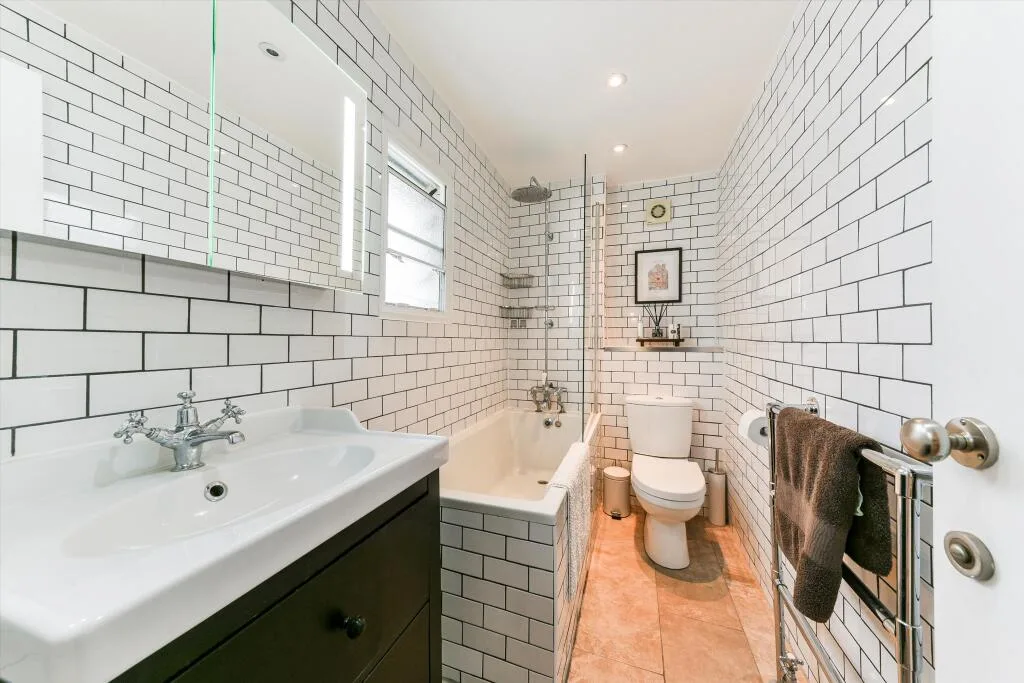 2 bedroom maisonette for rent