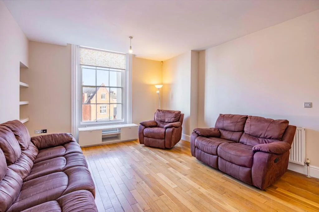 2 bedroom flat for rent