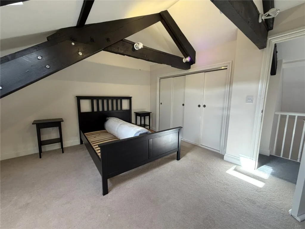 2 bedroom duplex for rent