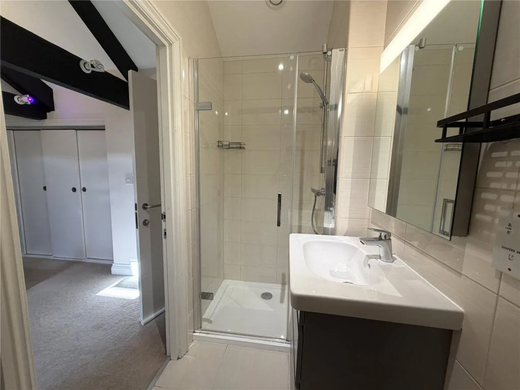 2 bedroom duplex for rent