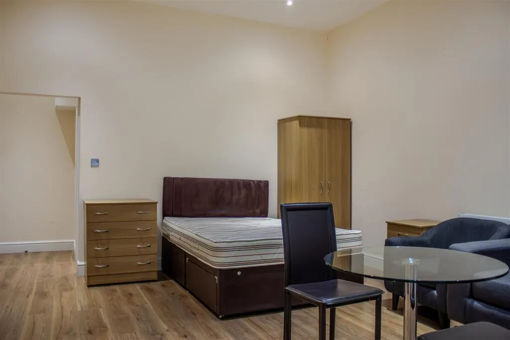Studio apartment for rent