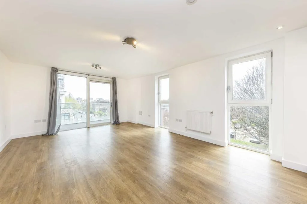 3 bedroom flat for rent