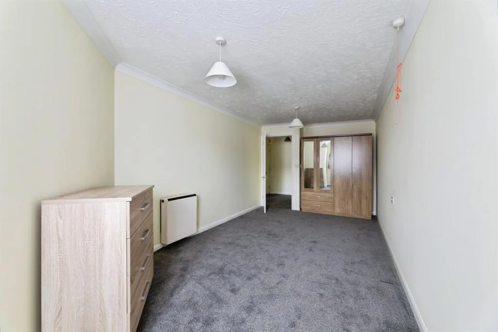1 bedroom retirement property for rent