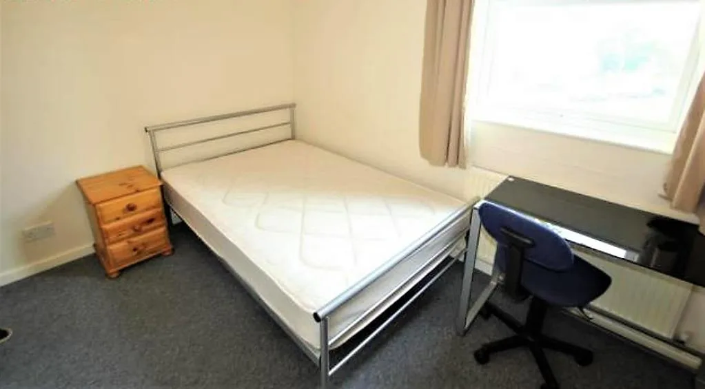 4 bedroom flat for rent