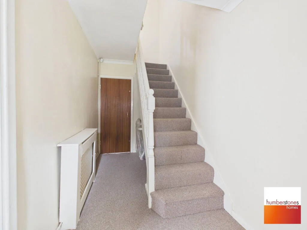 3 bedroom semi-detached house for rent