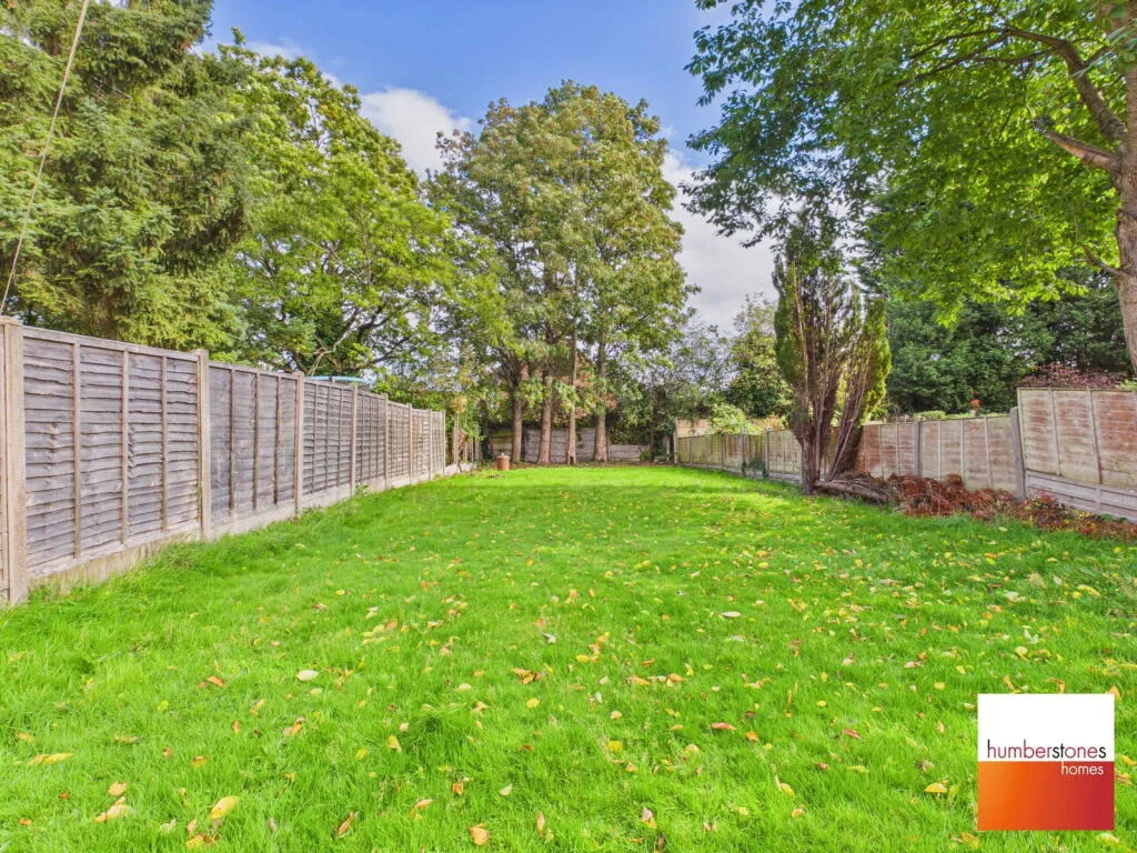 3 bedroom semi-detached house for rent